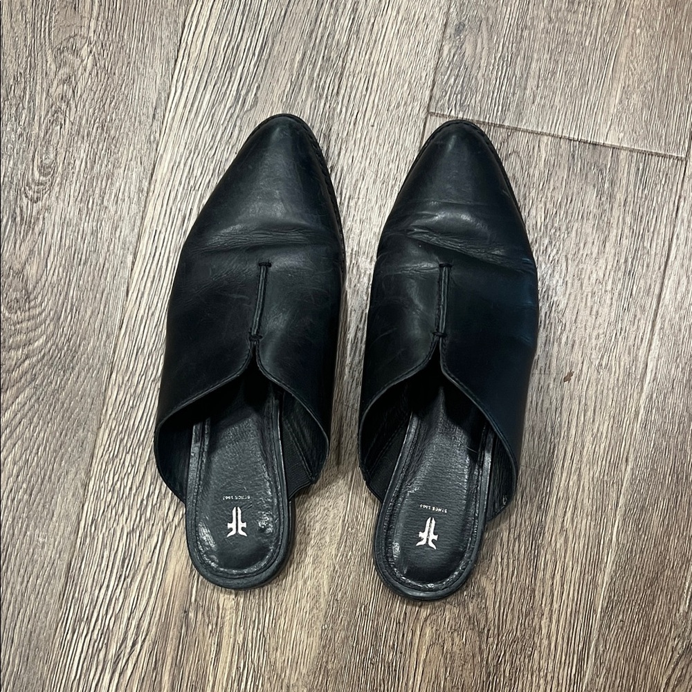 Frye Nolan Seam Mules in Black